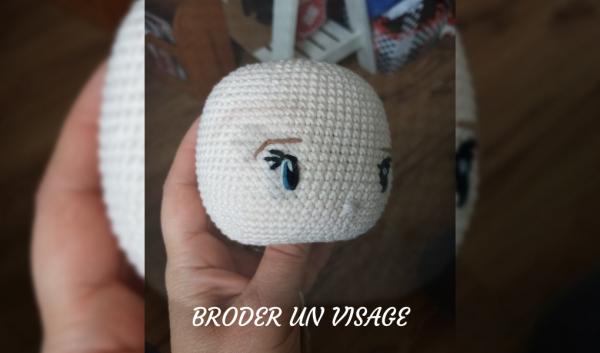 Broder un visage ~ Les Doudies ~ Yeux langoureux ou rieurs